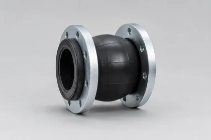 Single-sphere rubber expansion joint with floating flanges